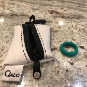 QALO silicone rings